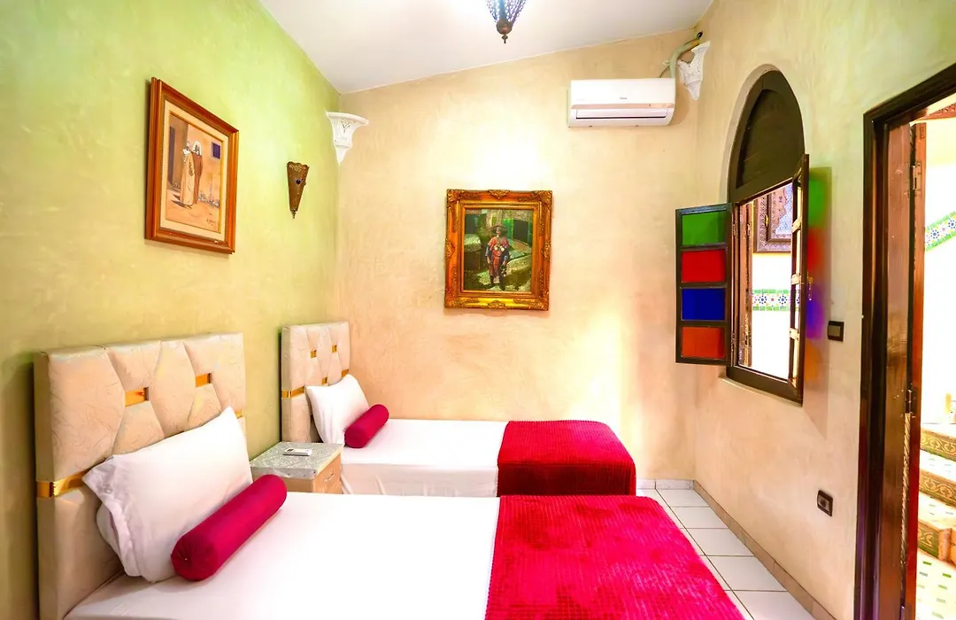 Riad Kamal prés Medina Marrakech&3 Piscines&Jacuzzi&Petit-Déjeuner-1